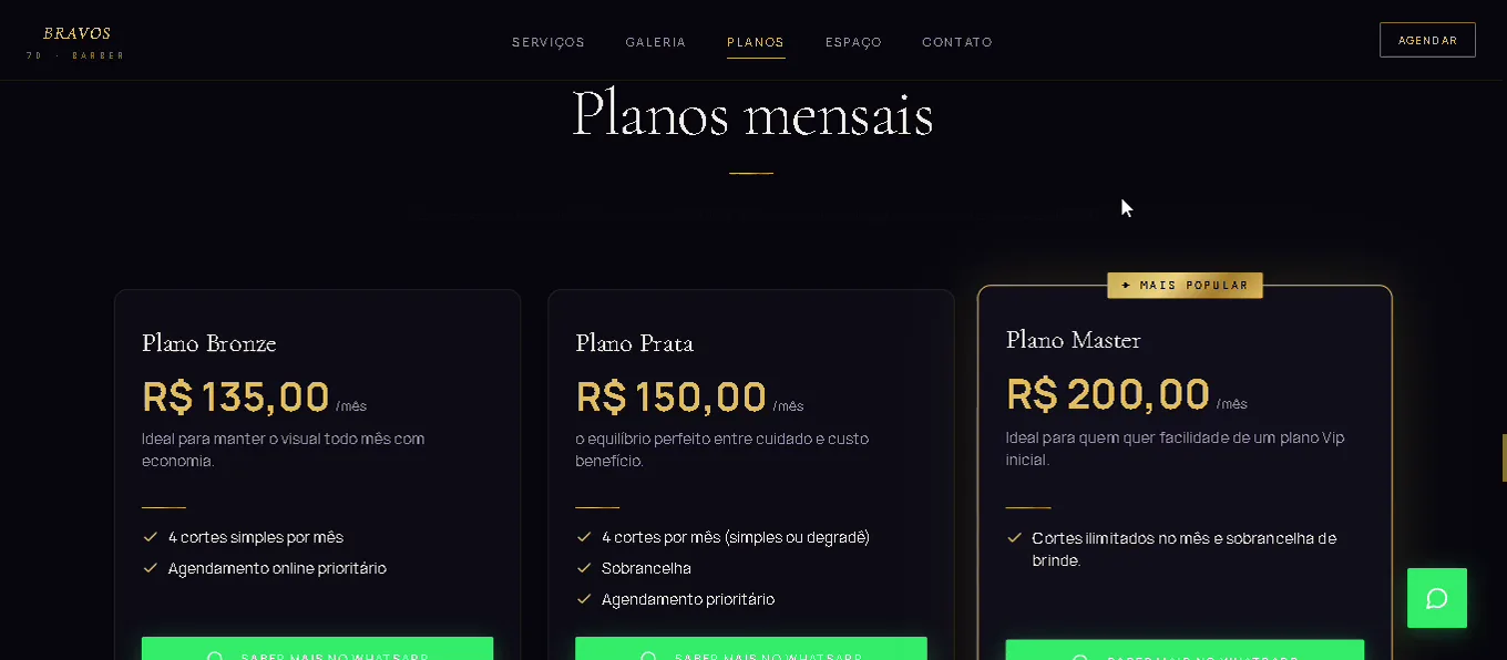 Seção de planos mensais do site, com três cartões de assinatura sobre fundo escuro e detalhes em dourado.